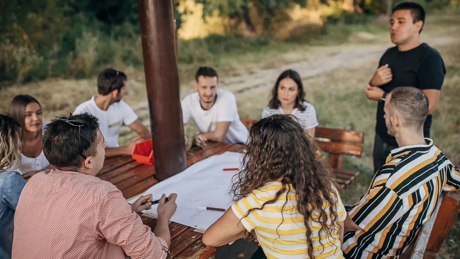 Team building 30 personnes : guide complet