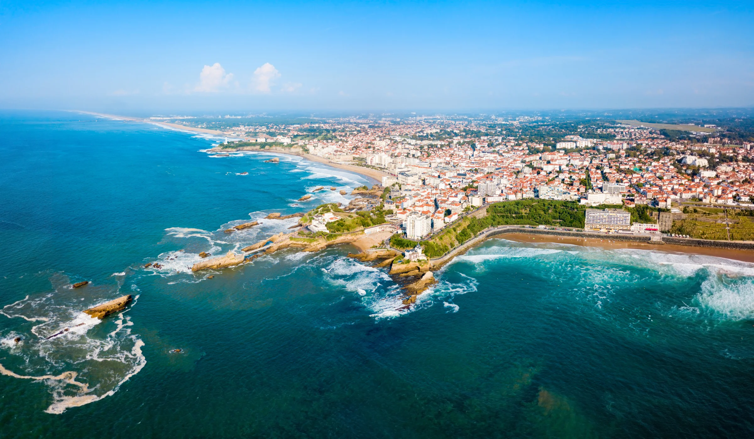 Vue aérienne de Biarritz et l'Atlantique