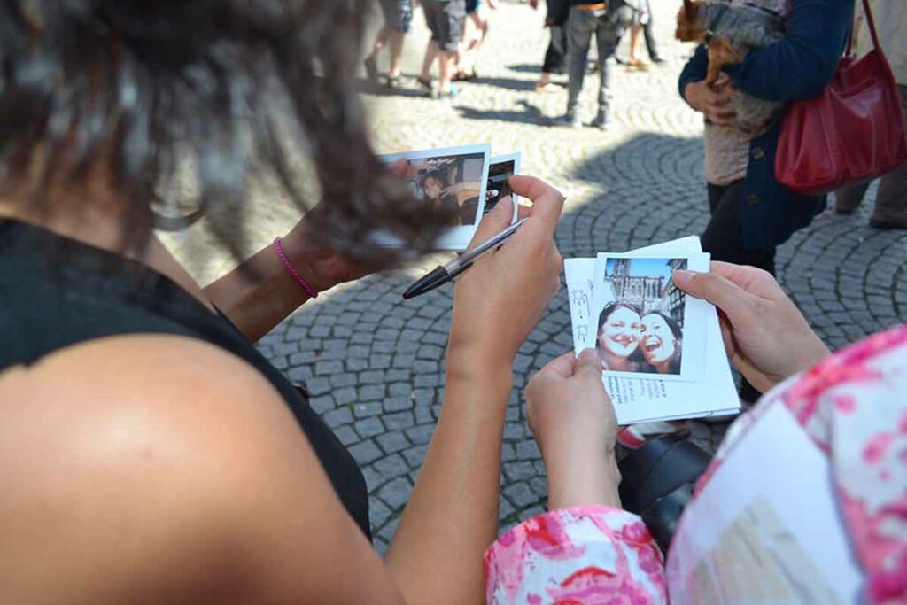 teambuilding challenge photographie polaroid
