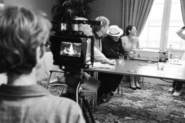 teambuilding cinema muet noir et blanc