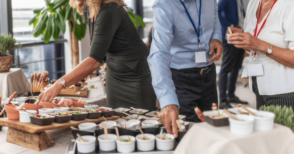 un repas pour une soirée d'entreprise